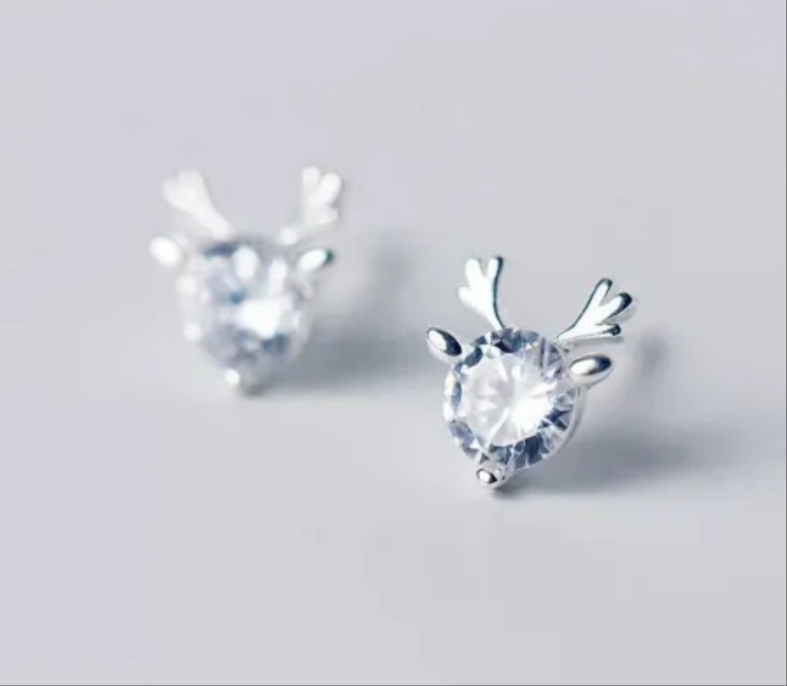Crystal elk studs
