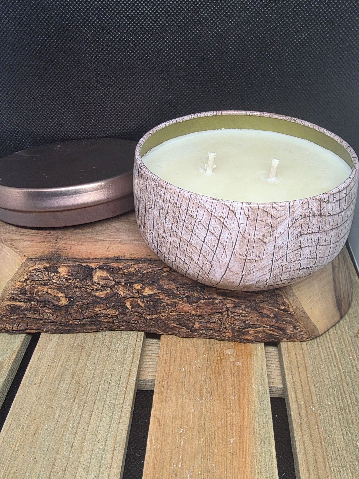 Classic 6 oz Wood Stump Tins