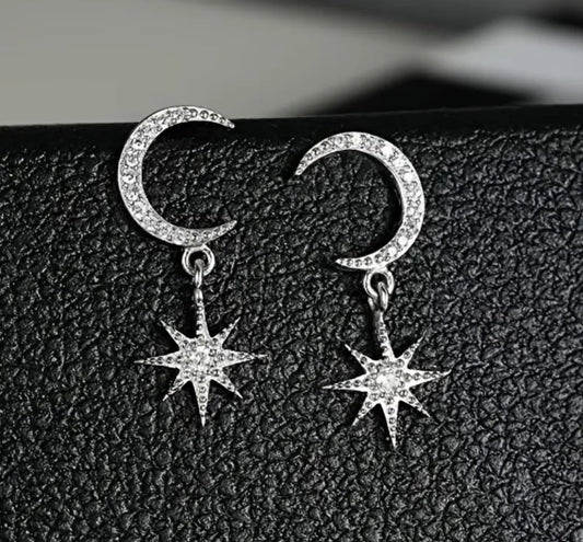 Simple stud drop earrings moon and star