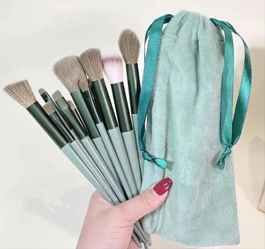 Matcha Green 13 piece Makeup brush set